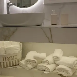 ferdinandos-naples.hotels-amalfi.com/